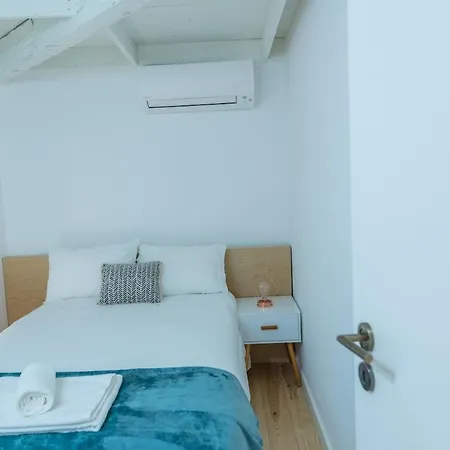 Feelcoimbra Castelo Boutique 111 *